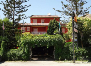  Hotel Ristorante Solari  Бриатико